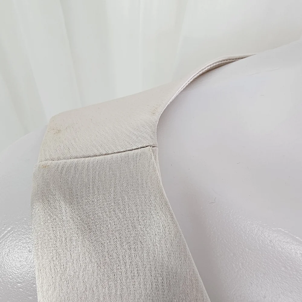 Tahari beige ivory